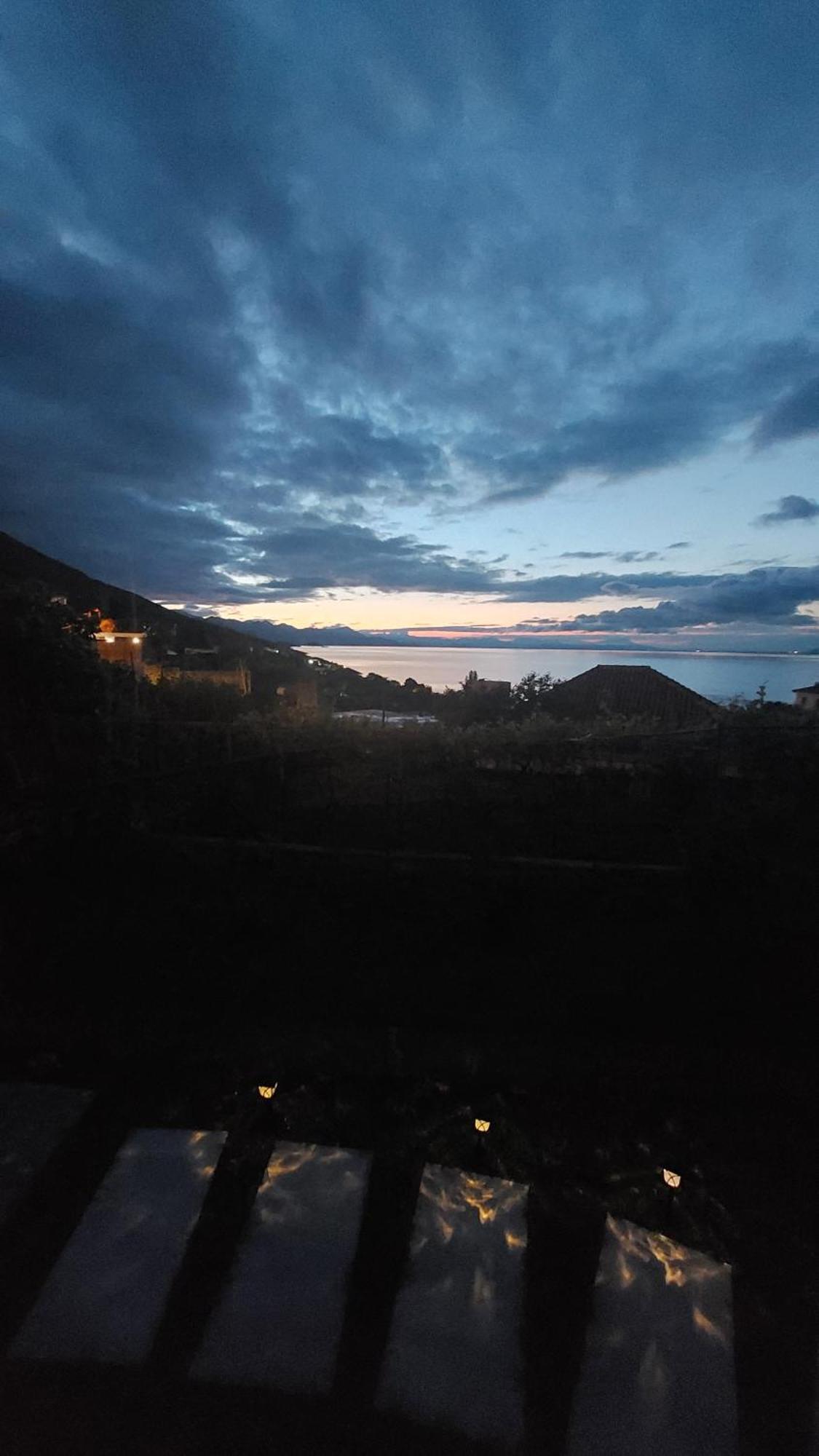 R&R Gesthouse Hotel Shiroka ภายนอก รูปภาพ