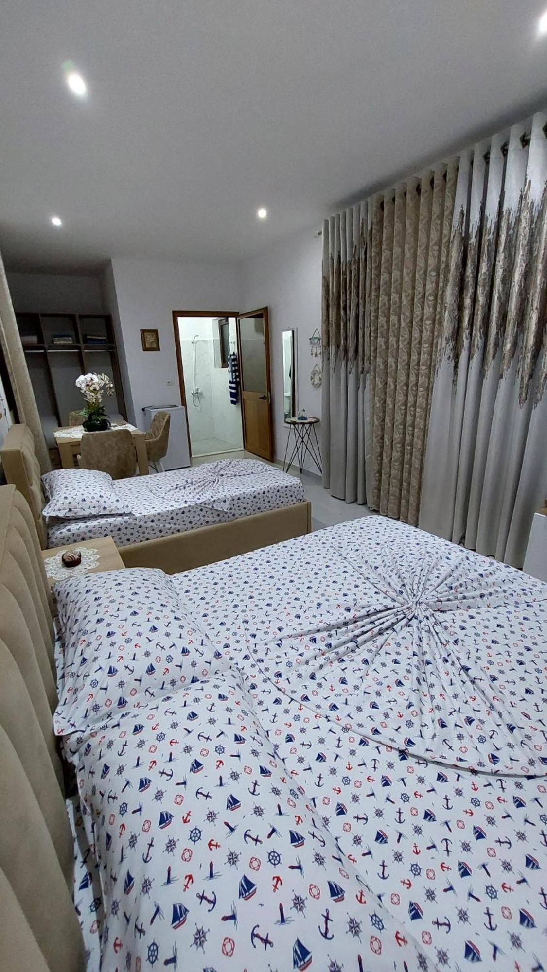 R&R Gesthouse Hotel Shiroka ภายนอก รูปภาพ