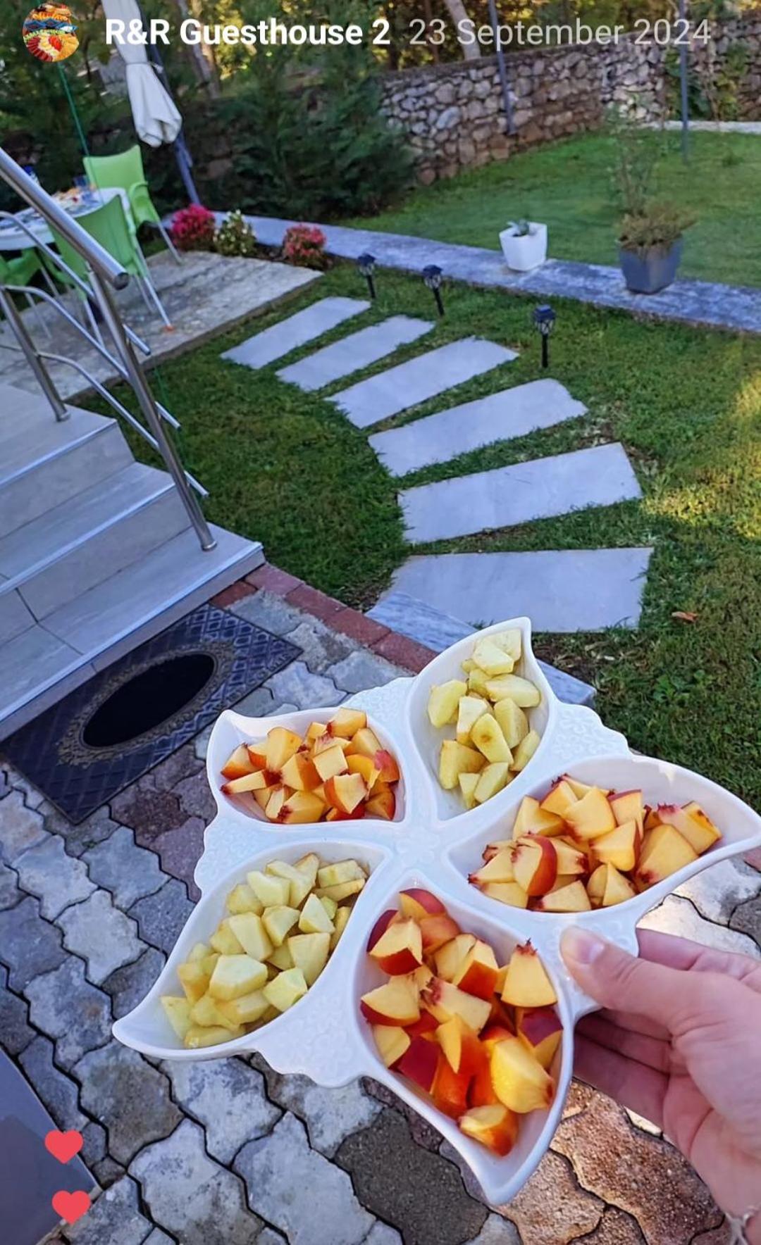 R&R Gesthouse Hotel Shiroka ภายนอก รูปภาพ